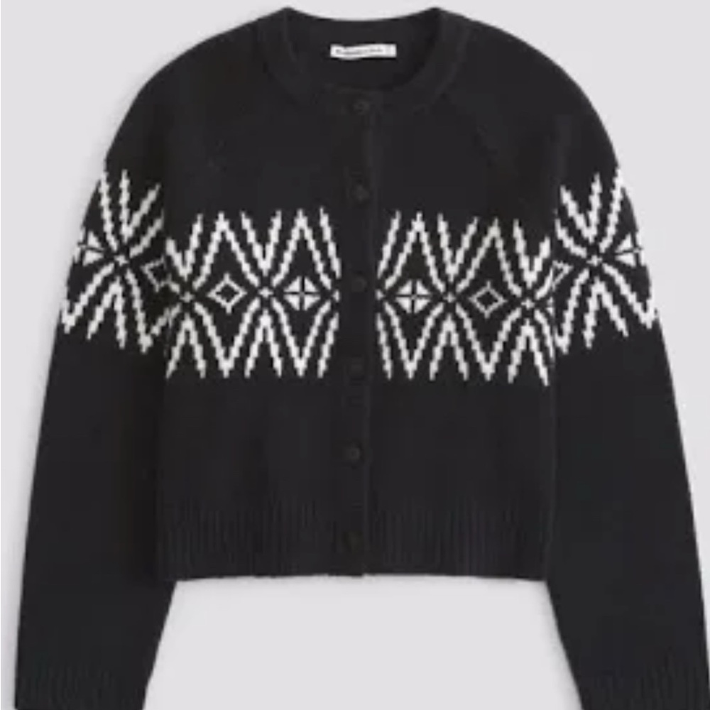 Black and White Patterned Women's Sweater